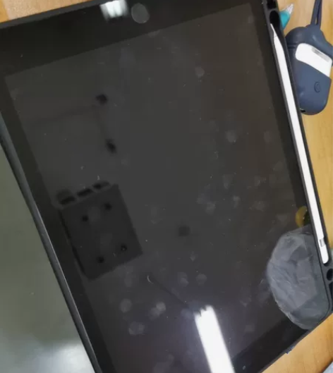 出ipad 2020 128G 深空灰 考...