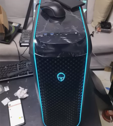 雷神百万分2060光污染游戏电脑主机 标价...