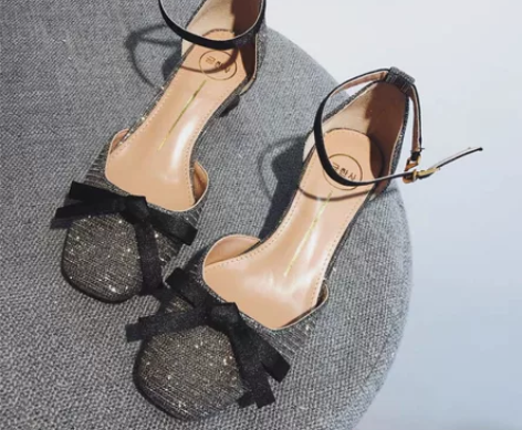 一字扣单鞋女2019新款浅口方头蝴蝶结中跟...