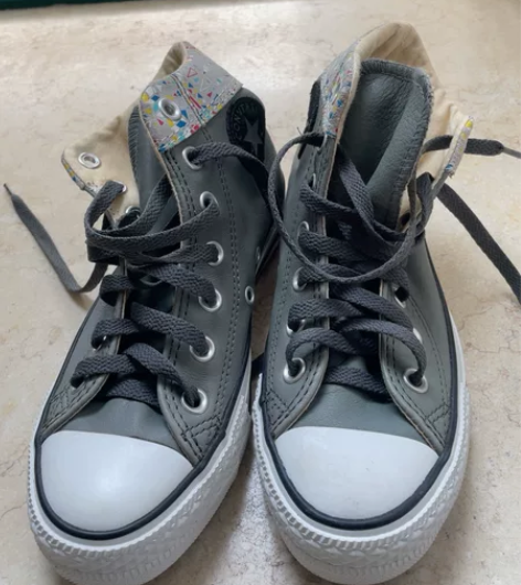 闲置全新匡威正品高帮女鞋,代工厂出货,实物...