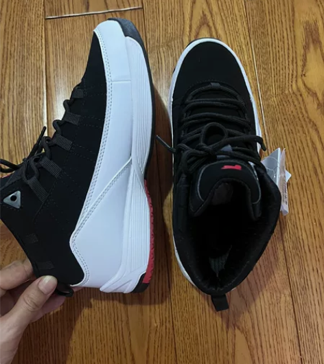 Fila高帮运动鞋，36码，全新，黑色，正...