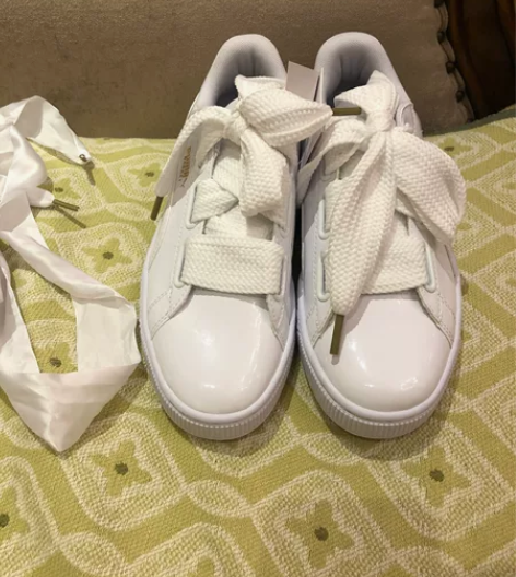 PUMA彪马漆皮小白鞋全新正品购于韩国 买...