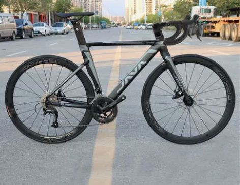 自骑Java鱼雷2，整车内走线一体把。车架...