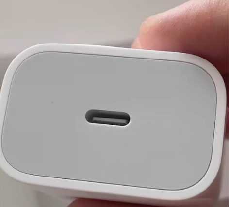 苹果20w充电头 正品保真 成色9成新 单...