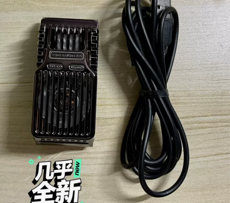 第一卫手机散热器 半导体制冷背夹 游戏降温...