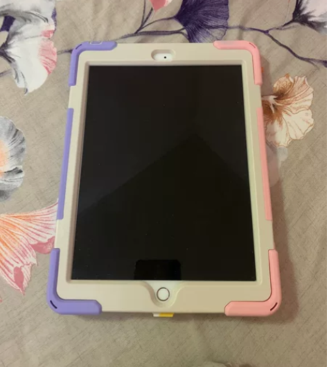iPad第8代99新。去年购入，几乎没用。...