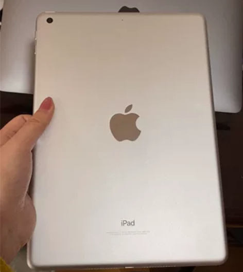女生自用ipad第5代，128GB  id...