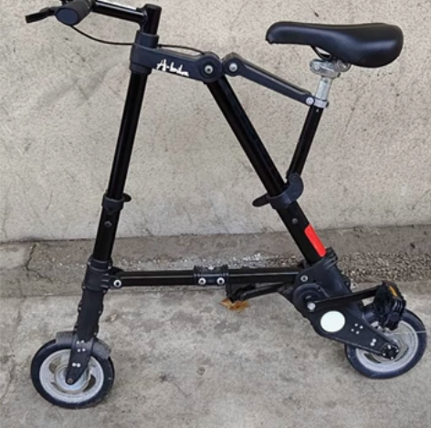 折叠自行车，买了有几年了，因为上不上，完好...