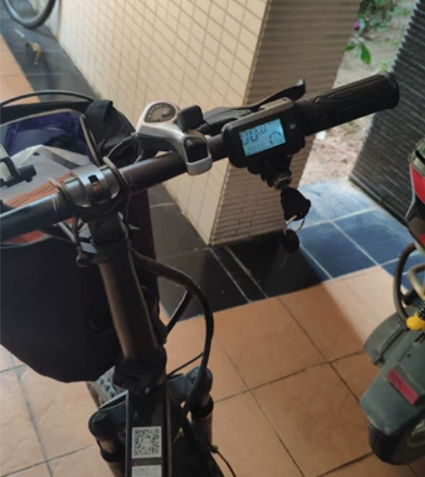 正步雪地轮胎电动车 感兴趣的话点“我想要”...