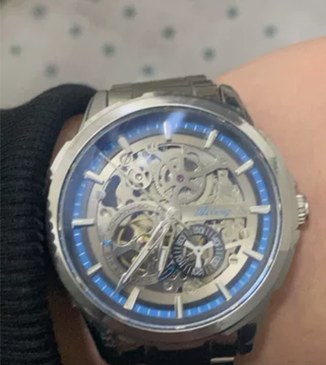 艾浪手表一个轻微使用 感兴趣的话点“我想要...