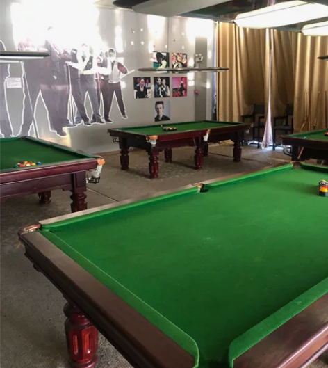 仿乔氏，四张台球桌，八成新 感兴趣的话点“...