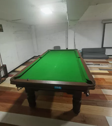 台球桌，5成新，买的时候2800，现在2000出，自提 感兴...