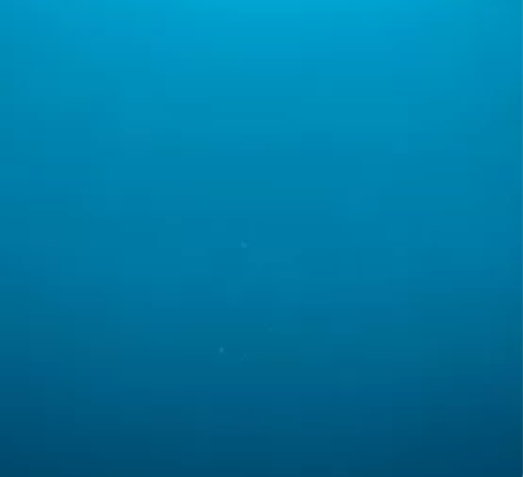 出自用闲置台球桌，台布全新更换的，送球跟球...