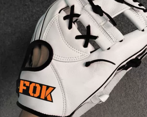 全新棒球手套 柔软皮私信