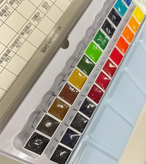 Mg水彩分装2毫升的 小敏家买的！还有两支...