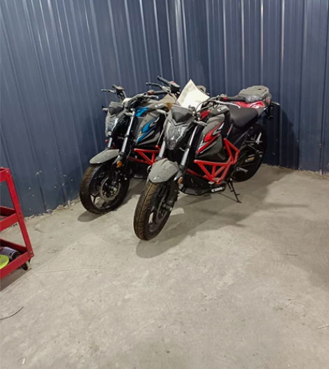 处理两台摩托车，捡漏的行动起来，国威摩托车...