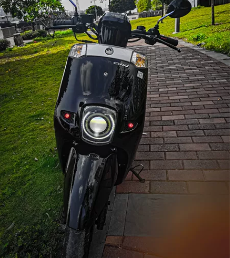 飞鹰酷奇九成新,带发票合格证,改了传动,透...