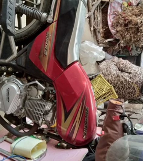 宗申125摩托车，有八成新，骑了九千多公里...