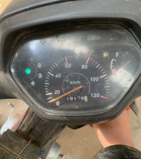 豪爵弯梁110摩托车，真实公里数（一万八，...