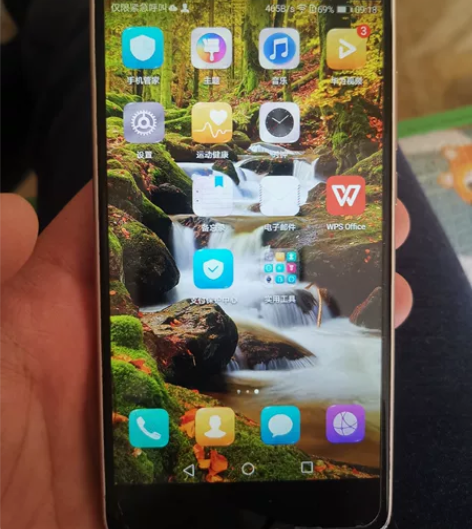 华为畅享7plus，3+32G，高通骁龙4...