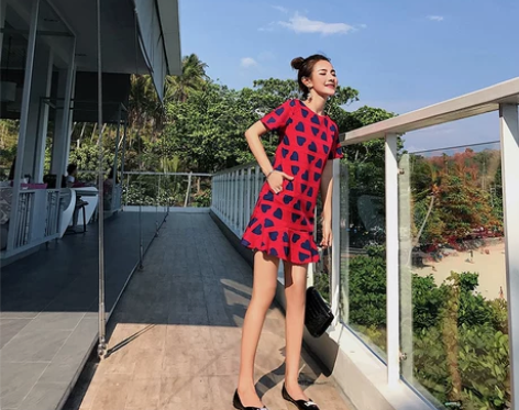 2019新款网红时尚鱼尾裙连衣裙女夏修身显...