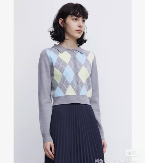 UR专柜韩系学院风菱格开衫，今年新款，可以...