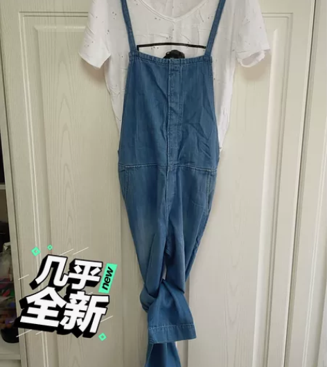 休闲背带牛仔裤,L码,感觉130以内都可以...