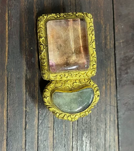 清代老带扣，等级高品相好，鎏金錾刻工艺精细...