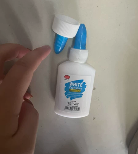 白乳胶全新的没开封 5元不包邮可以自提 8...