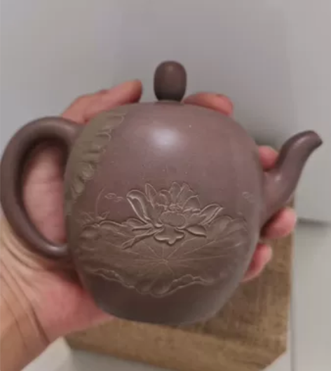 坭兴陶 全手工壶 叶琼芳大师之作 这款全新...