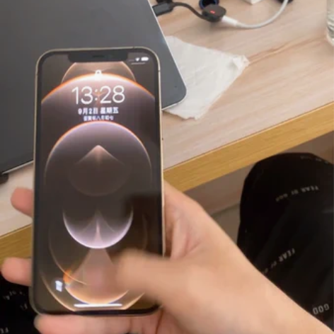 苹果12pro 256g外版无锁 99新电...