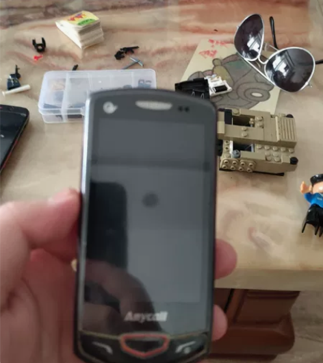 十多年前的三星不知道啥型号的应该是开不了机...