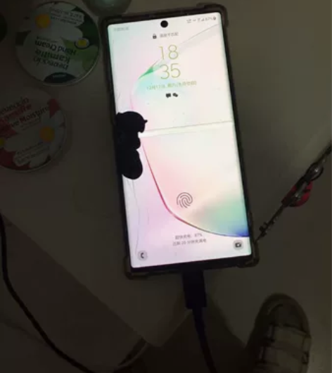 三星Note10屏幕摔了一下。不修了。带超...