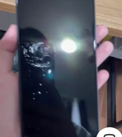荣耀x10,8+128g银我觉得挺好的流畅...