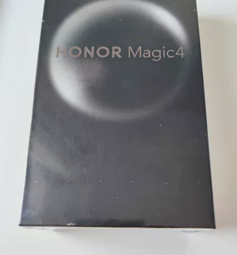 荣耀Magic4Pro 8+256 全新未...