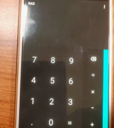 摩托罗拉z xt1650 内存6+64g。...