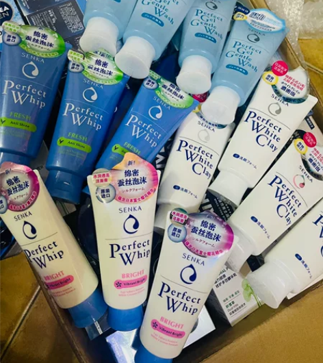 日本资生堂珊珂洗面奶洁面润白泥泡沫洁面乳1...