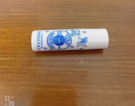 欧舒丹润唇膏,朋友送的,全新未使用,保质期...