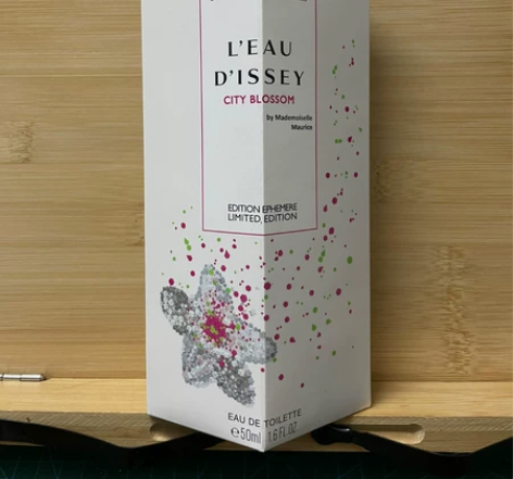 三宅一生香水,一生之水城市之花(春樱漫舞)...