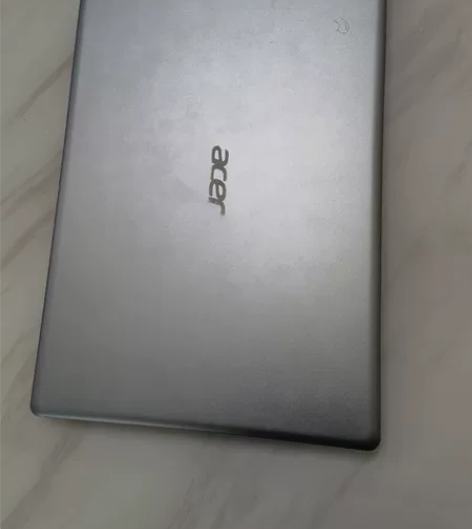 宏基笔记本swfit 1，超薄本，携带非常...