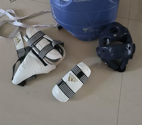 10左右儿童跆拳道护具，孩子用不到了，九成...