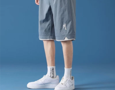 2023短裤男士夏季冰丝薄款外穿裤子抗皱潮...