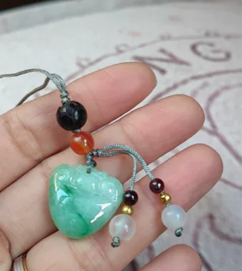 翡翠手机挂绳 小物件，没有证书，保A，包邮...