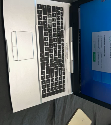 神舟炫龙t2游戏本 i7-8750H gt...