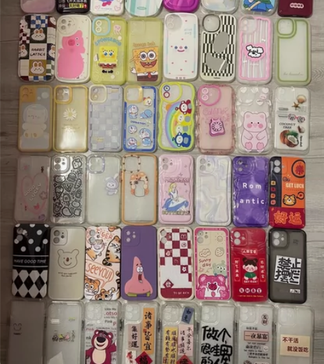 苹果12手机壳全新,3元一个,图片里都在,...