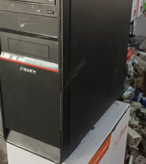 清华同方标准机箱  品牌机机箱厚实的很  ...