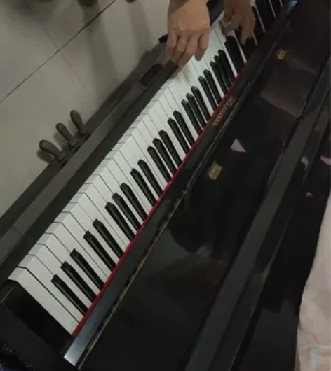 本溪二手钢琴，闲置出售，正常使用，学习使用...