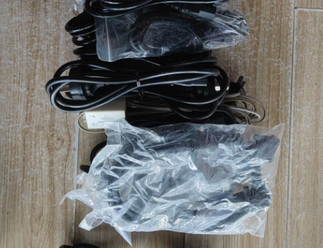 各种台机电源线，笔电电源线，VGA线等，都...