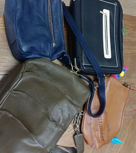 家里闲置的几个女式背包 拎包 手拿包等 成...