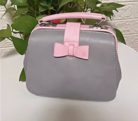 女士粉灰可爱甜美手提小包包，便宜转卖38包...